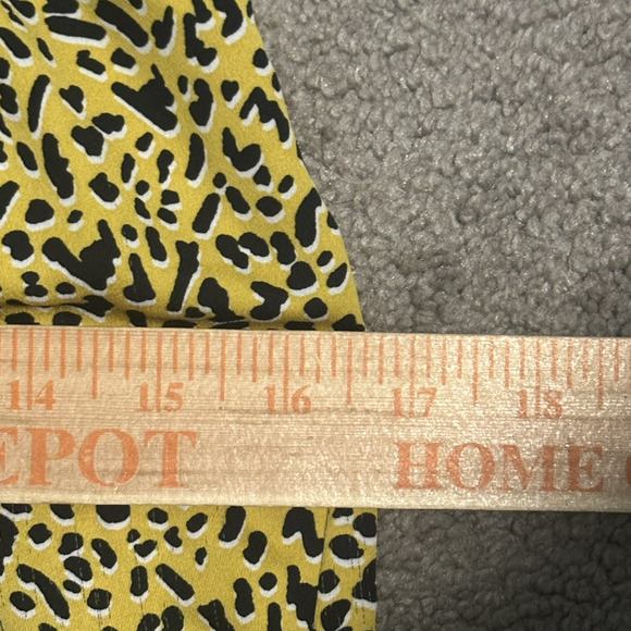 BCBGeneration Women 6 Dress Mini Halter Faux Wrap Cheetah Yellow - Picture 15 of 15